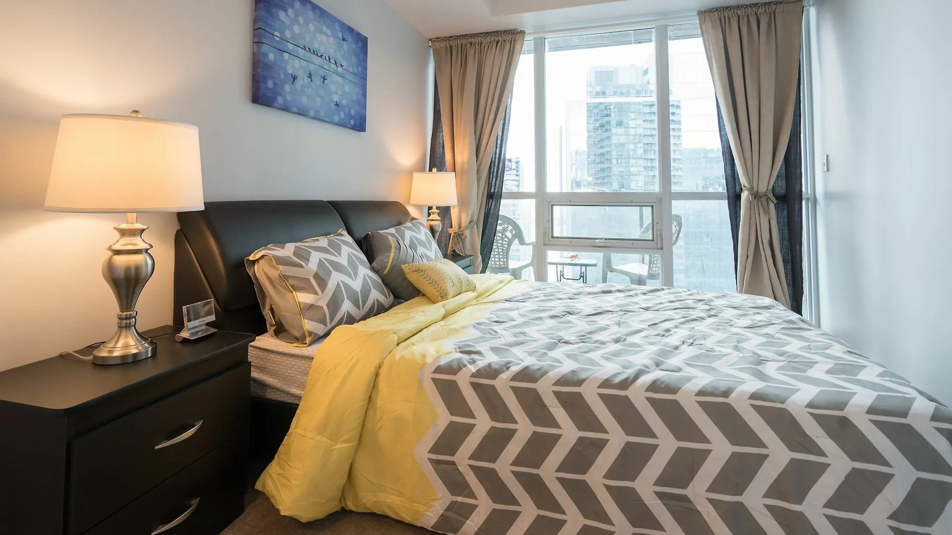 Hotel Applewood Suites - 3 Bdrm Ent. District
