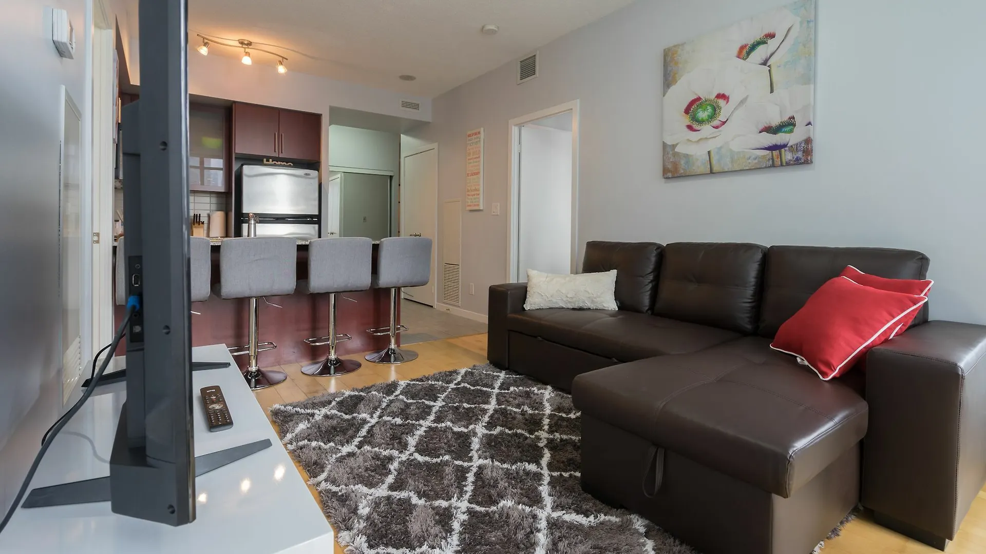 Applewood Suites - 3 Bdrm Ent. District Hotel Toronto