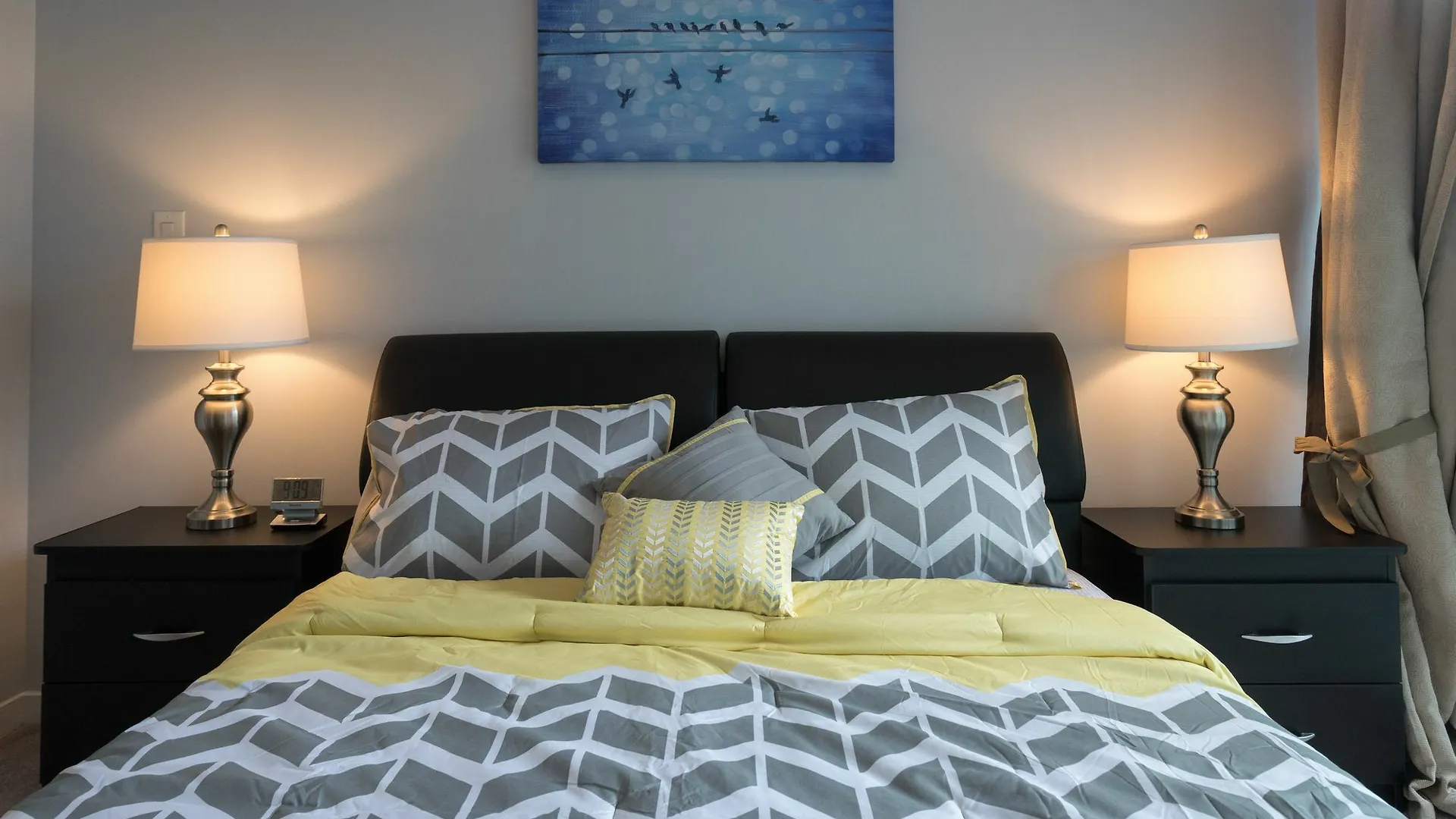 Hotel Applewood Suites - 3 Bdrm Ent. District