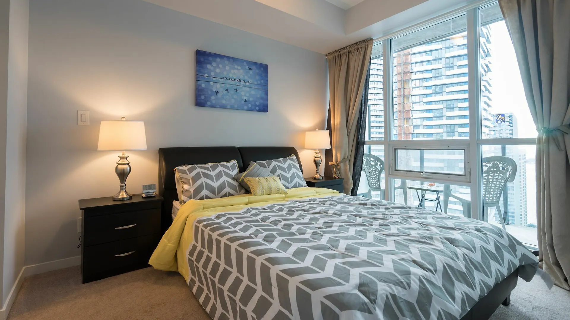 Hotel Applewood Suites - 3 Bdrm Ent. District